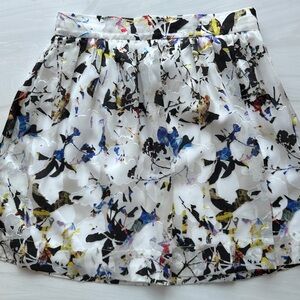 Elizabeth James Floral Skirt - Super Cute 🖤